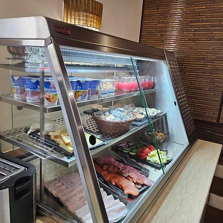 Simbad Hotel & Bar Superior Mosonmagyaróvár Zewnętrze zdjęcie